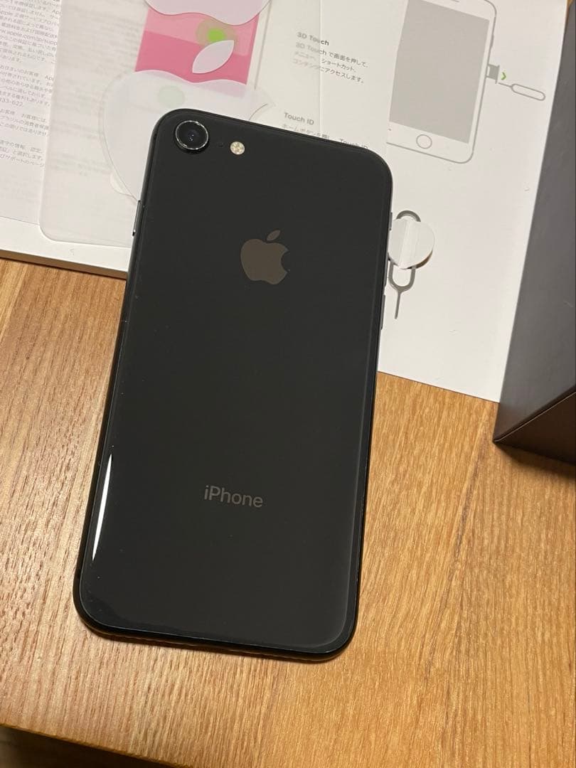 スマートフォン本体 iPhone8 64GB