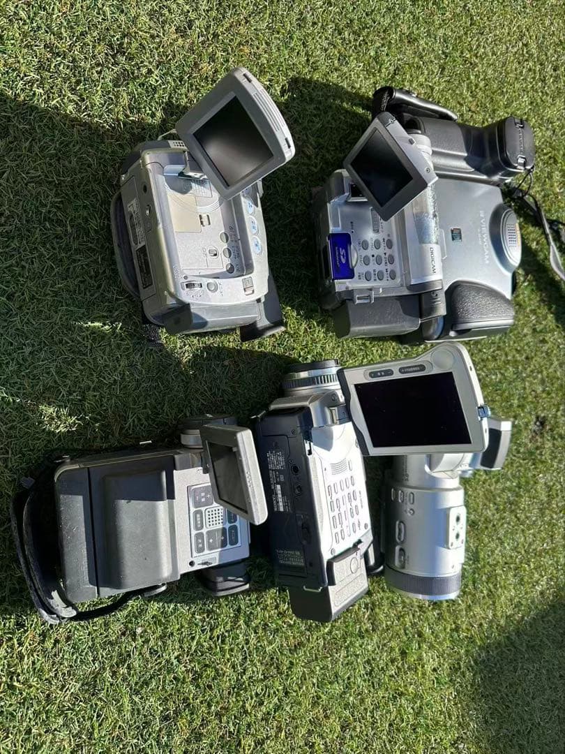 ソニーカメラ「Cyber-shot DSC-F717」などまとめて6台ジャンク