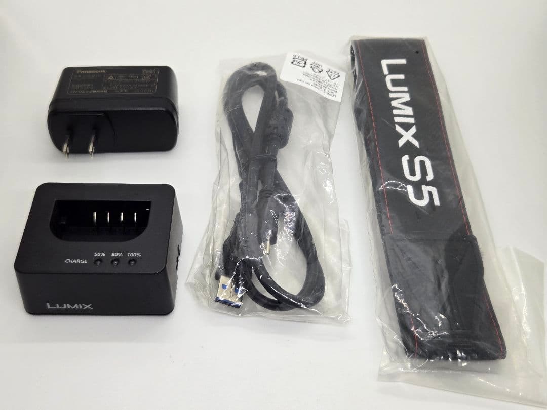 LUMIX S5 ミラーレスカメラ
