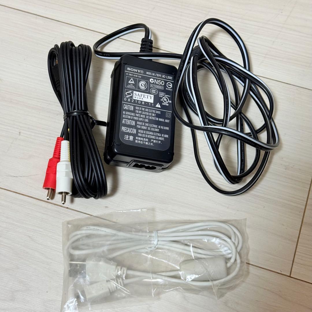 美品　SONY HDR-CX270V ホワイト ビデオカメラ