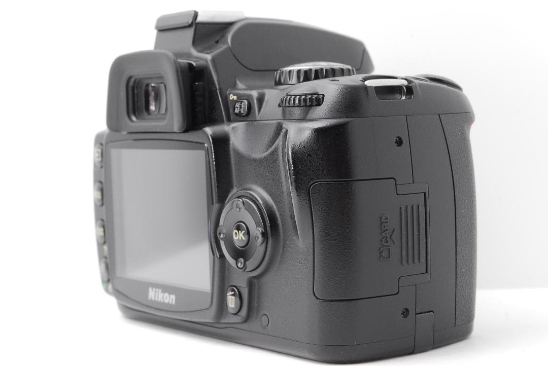 【旅行にピッタリ 小型軽量モデル】Nikon D40　スマホ転送　卒業　入学