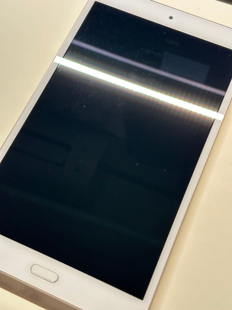 美品‼️docomo d tab ホワイト