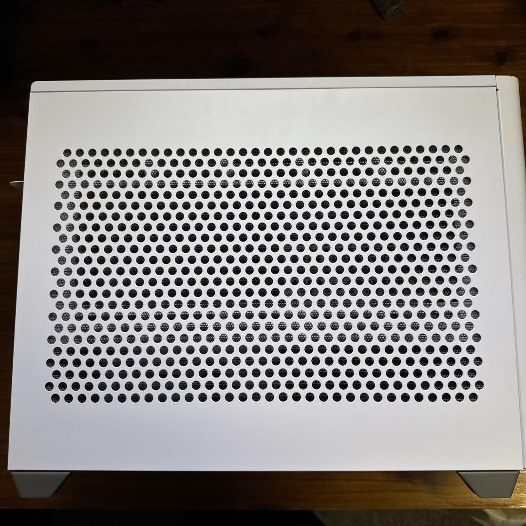 Cooler Master NR200P ホワイトPCケース