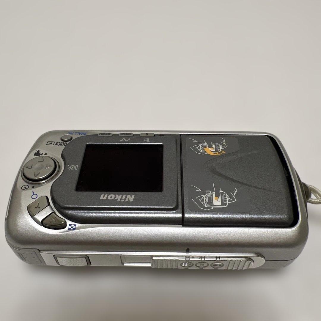 Nikon Coolpix 3500 デジタルカメラ