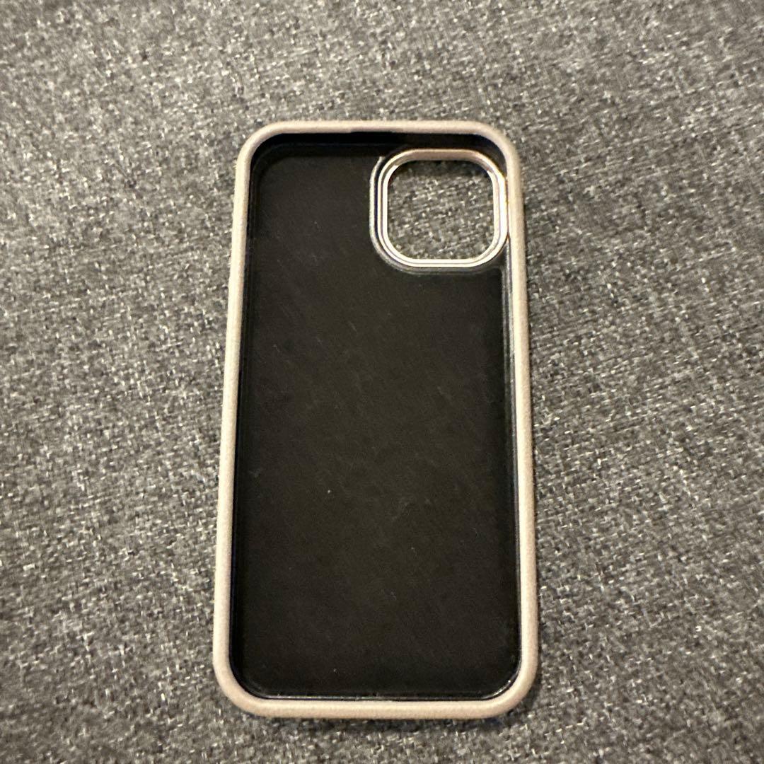 ケースつき　iPhone 13 128GB SIMフリー