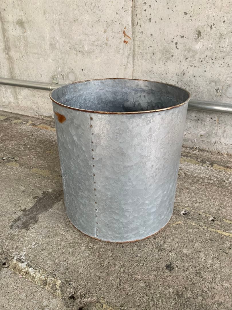 ブリキ ガルバニゼーション 金属製バケツ プランター アンティーク