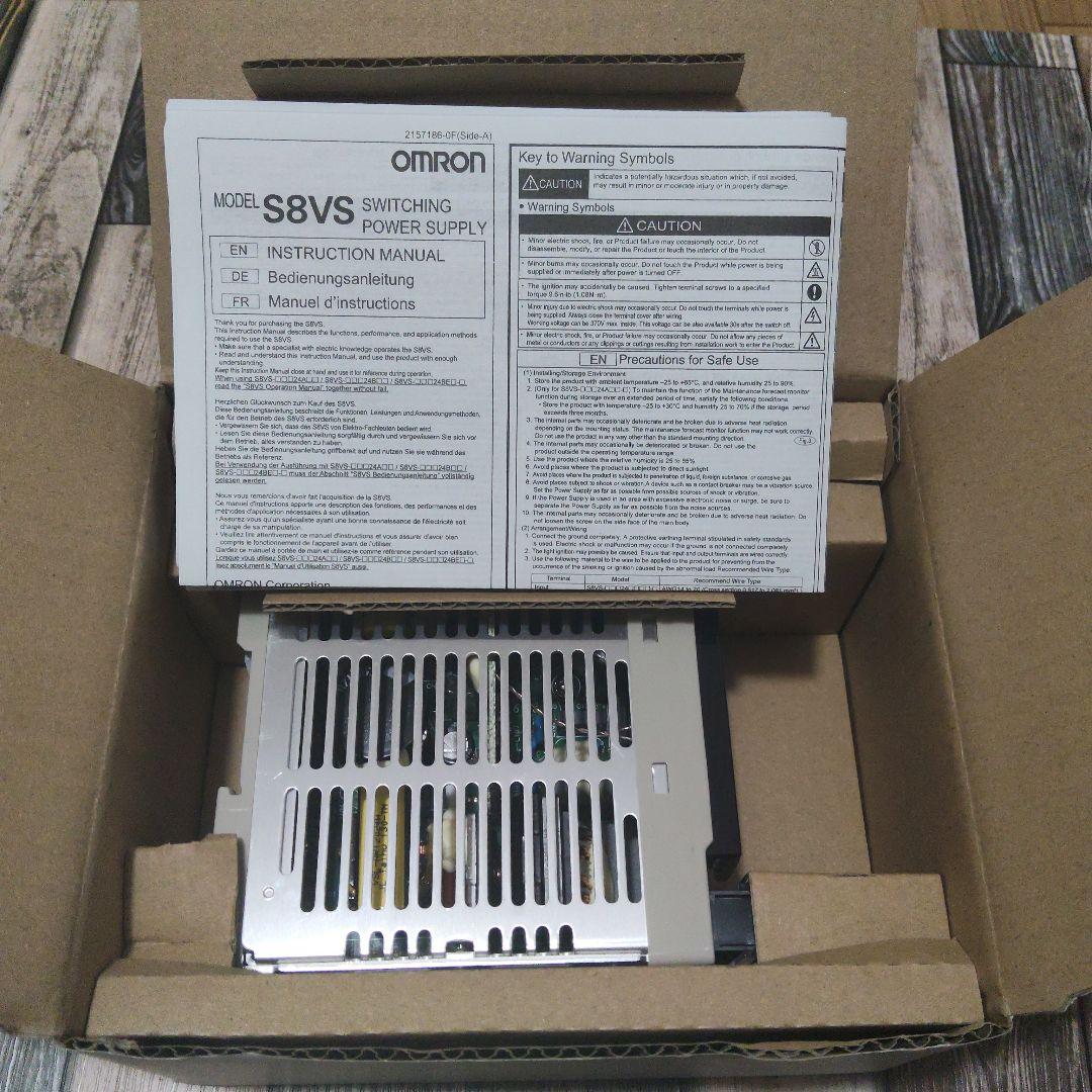 オムロン(Omron) スイッチング パワーサプライ S8VS-12024A