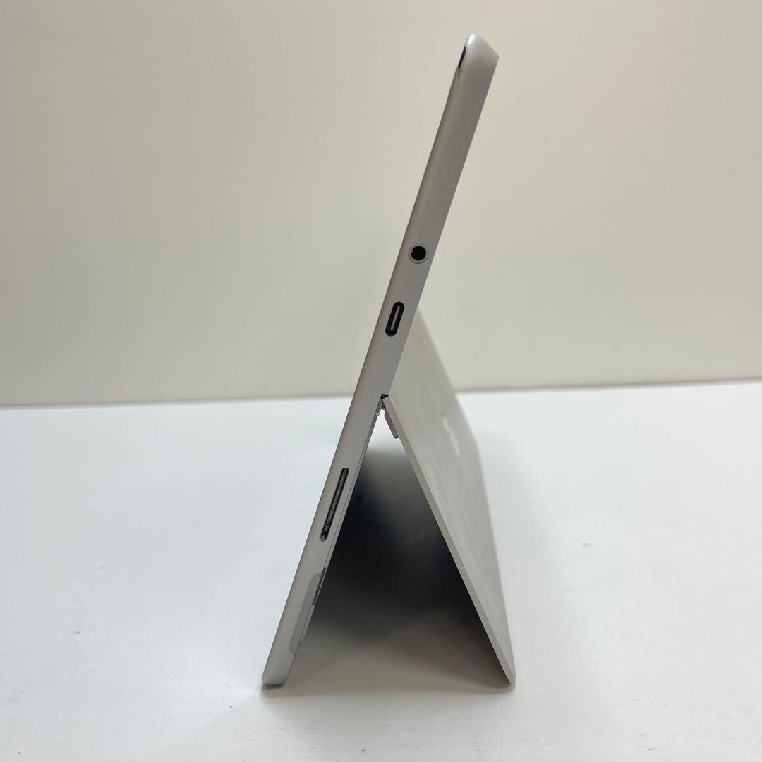 #136 Microsoft Surface Go 1824 Office付き