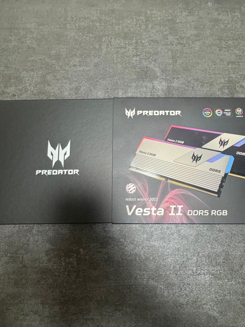 メモリー Predator Vesta II DDR5 RGB 6000MHz 32GB
