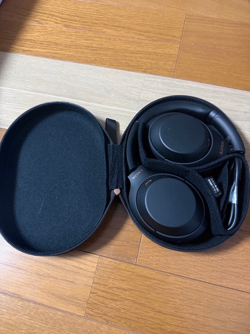 ワイヤレスヘッドホン WH-1000XM4 ブラック