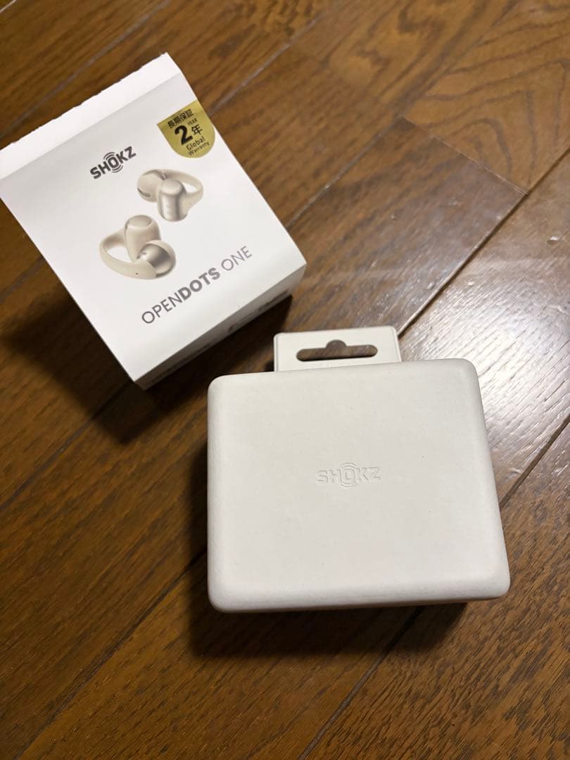 美品★Shokz グレー　ショックス　イヤーカフ　骨伝導　ワイヤレスイヤホン