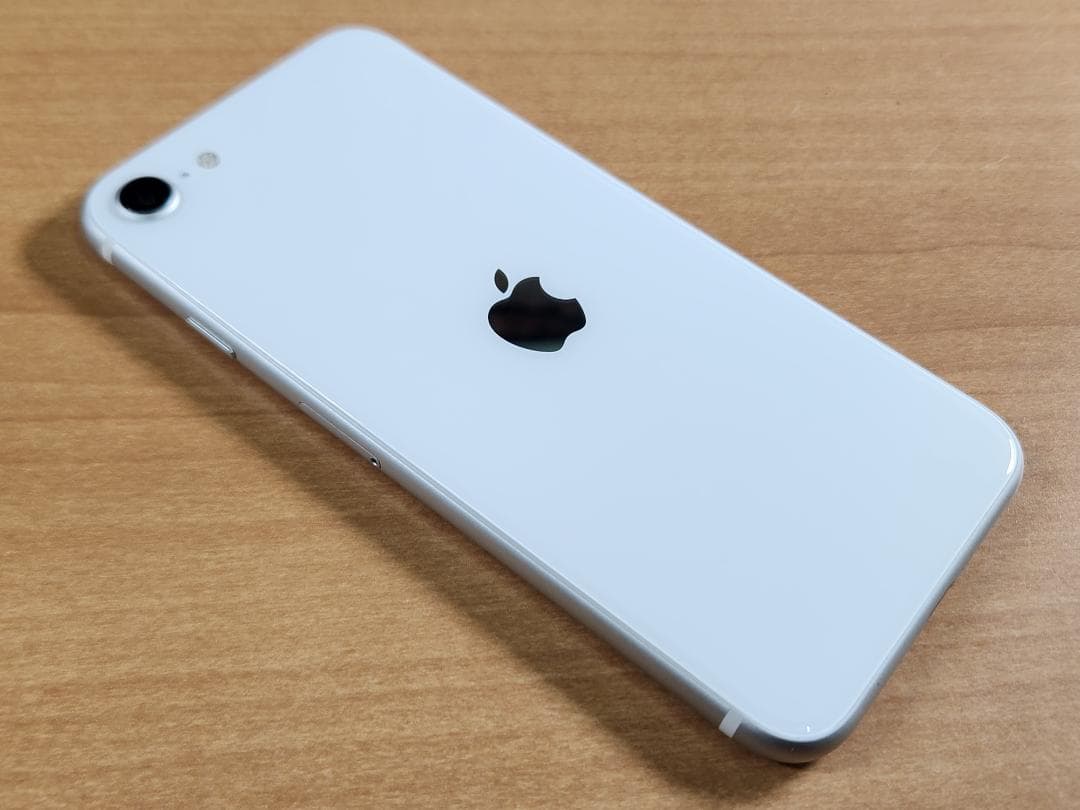 031900B iPhone SE A2296 64GB 第2世代