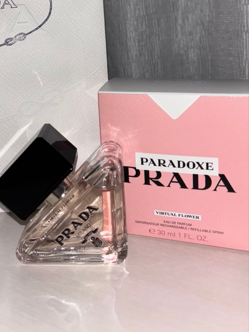 PRADA PARADOXE 香水 30ml 箱付き