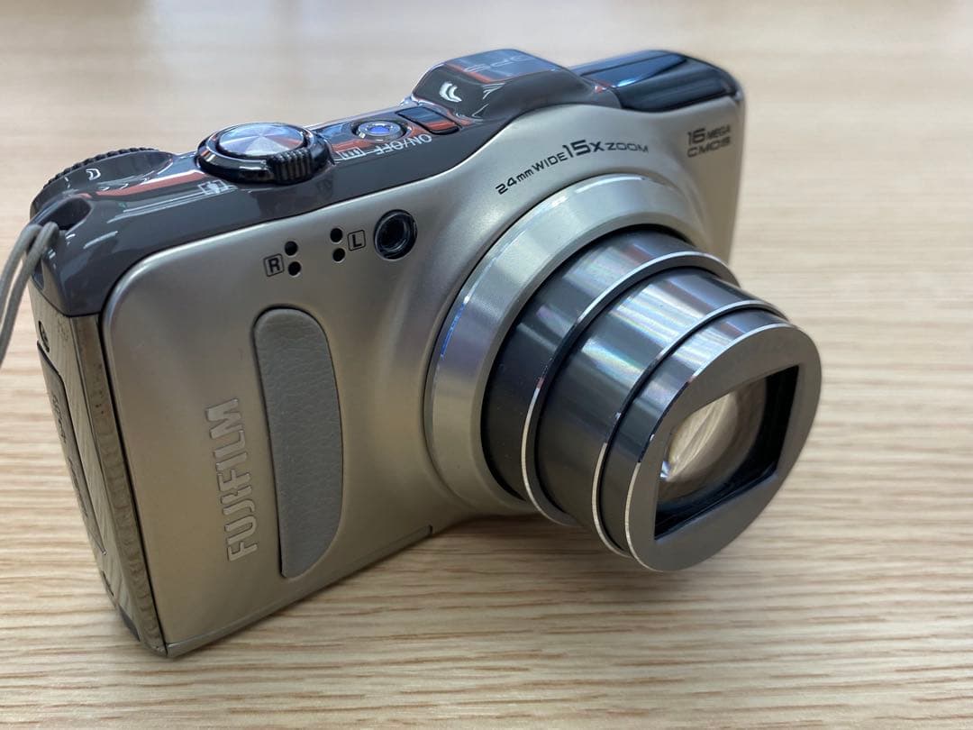 【中古】Fujifilm EXR 16メガCMOS デジタルカメラ
