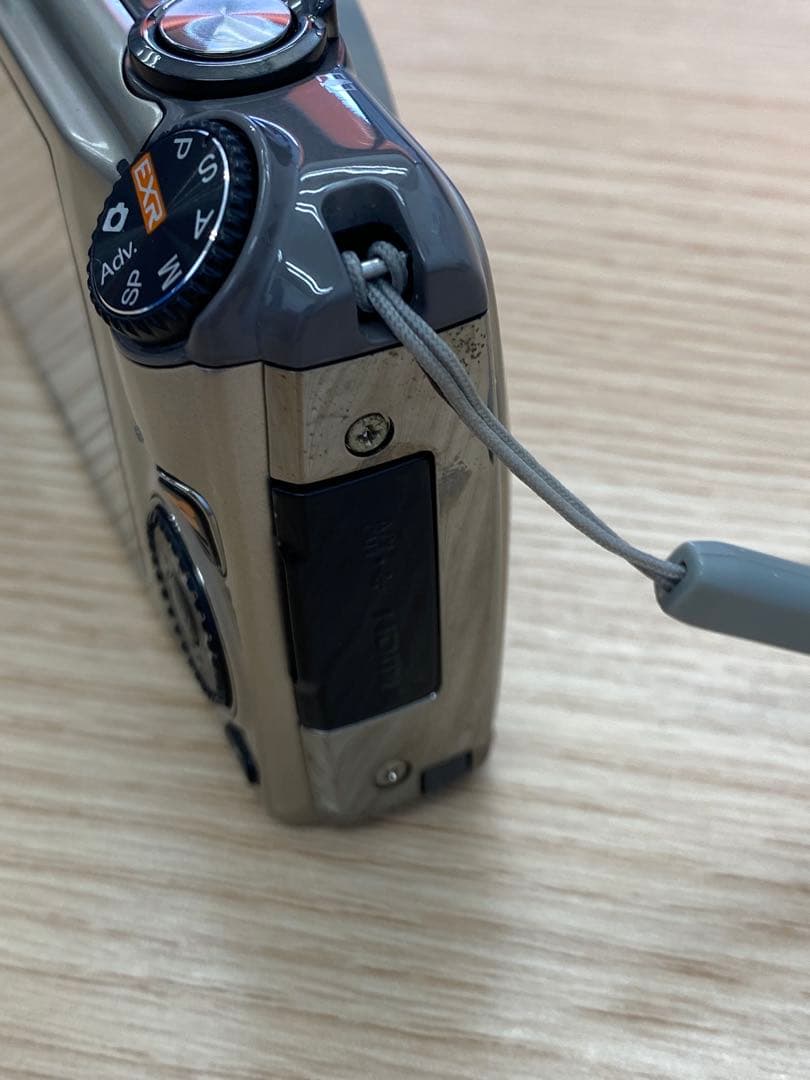【中古】Fujifilm EXR 16メガCMOS デジタルカメラ