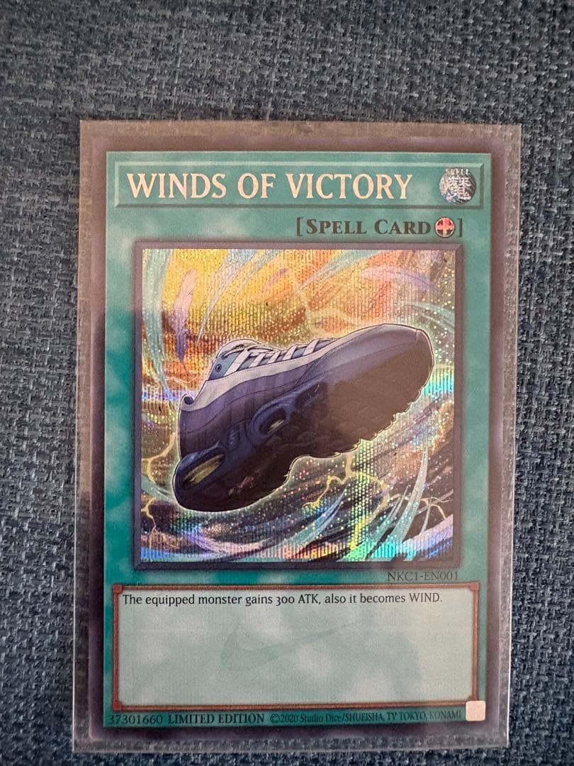 遊戯王ナイキとのコラボデザインの限定版「Winds of Victory」カード