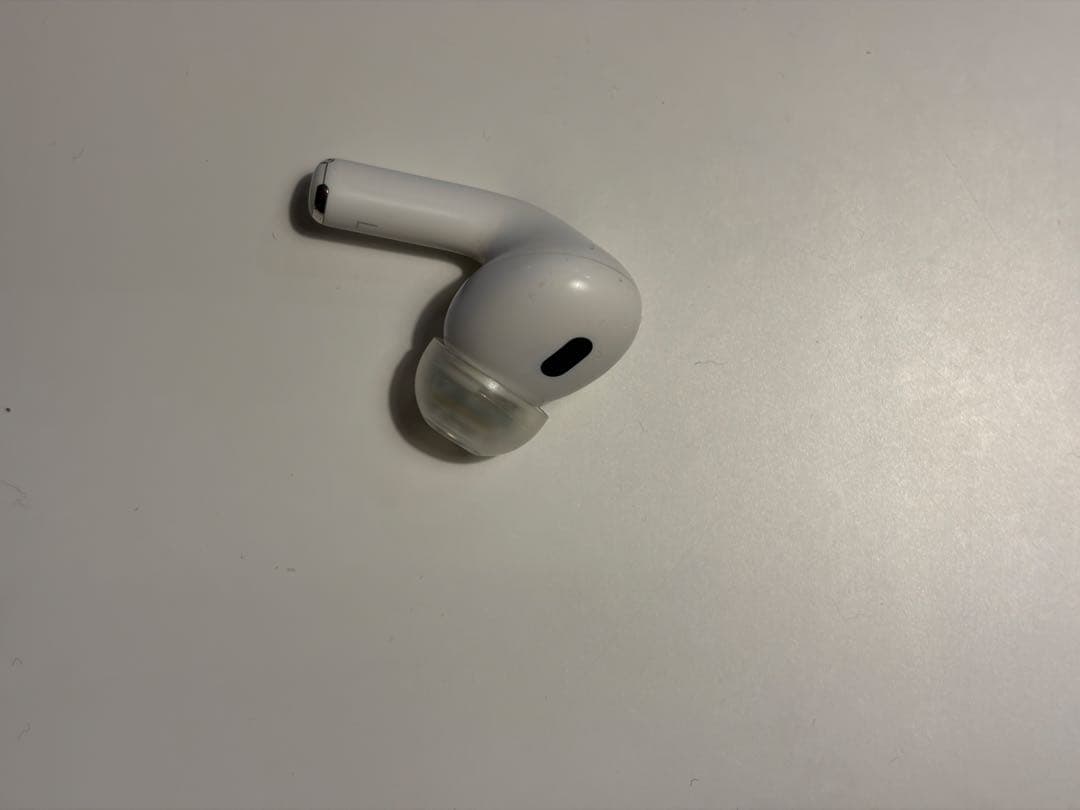 AirPods pro2 右イヤホンなし