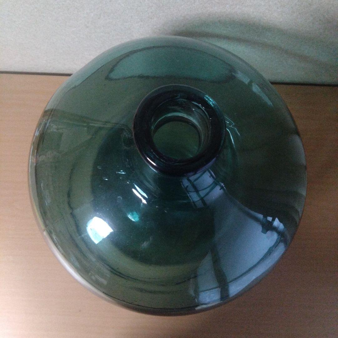 緑色ガラス保存容器（一斗瓶）