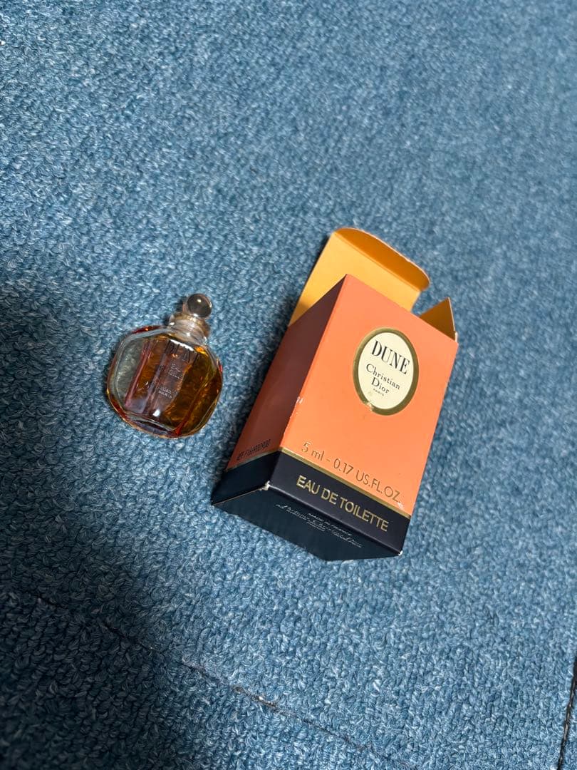 ディオール デューン オードゥ トワレ 50ml と5mlの半分使用済