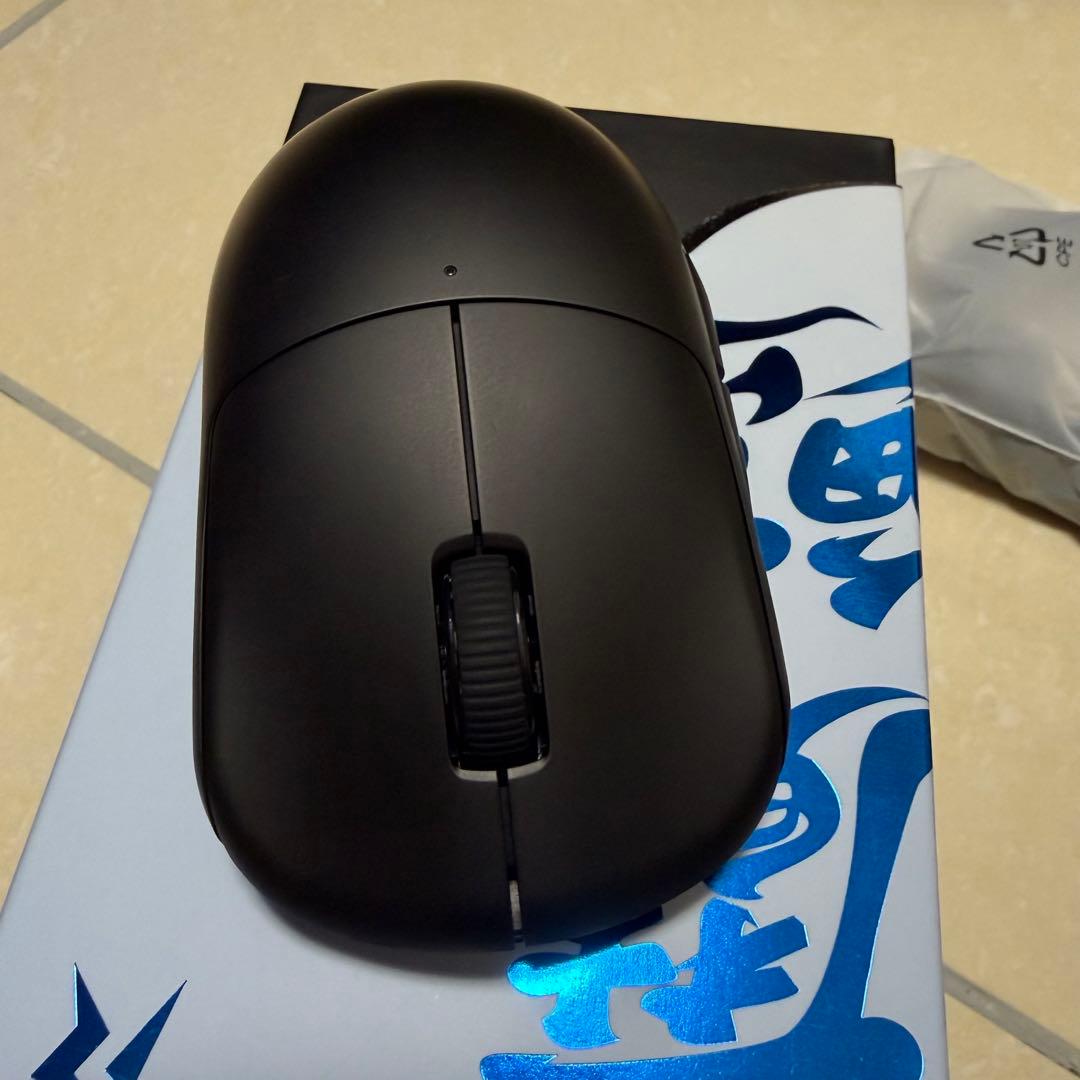 【美品】rawm leviathan v4 black