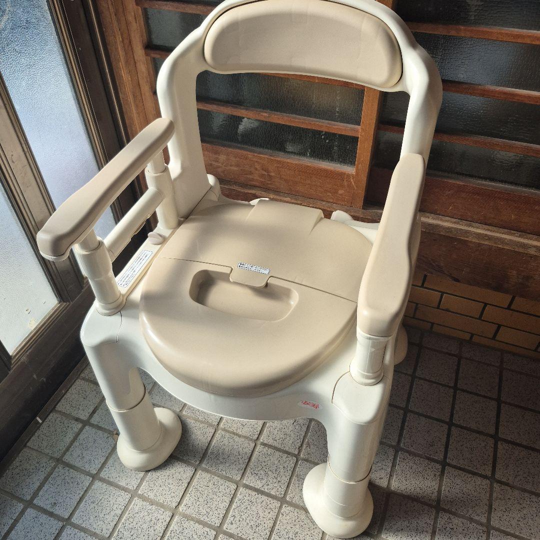 安寿ポータブルトイレ 　美品　介護　介助