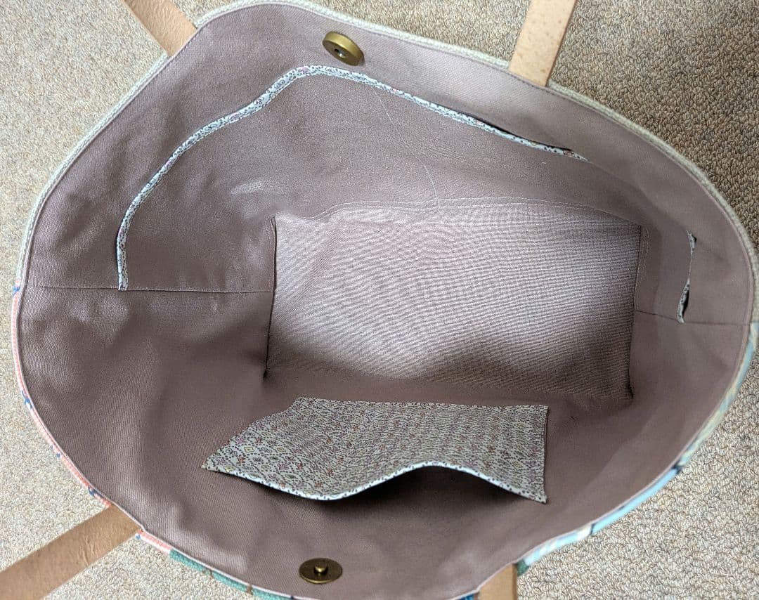 ミナペルホネントートバッグ　　　　　　　大きめハンドメイド