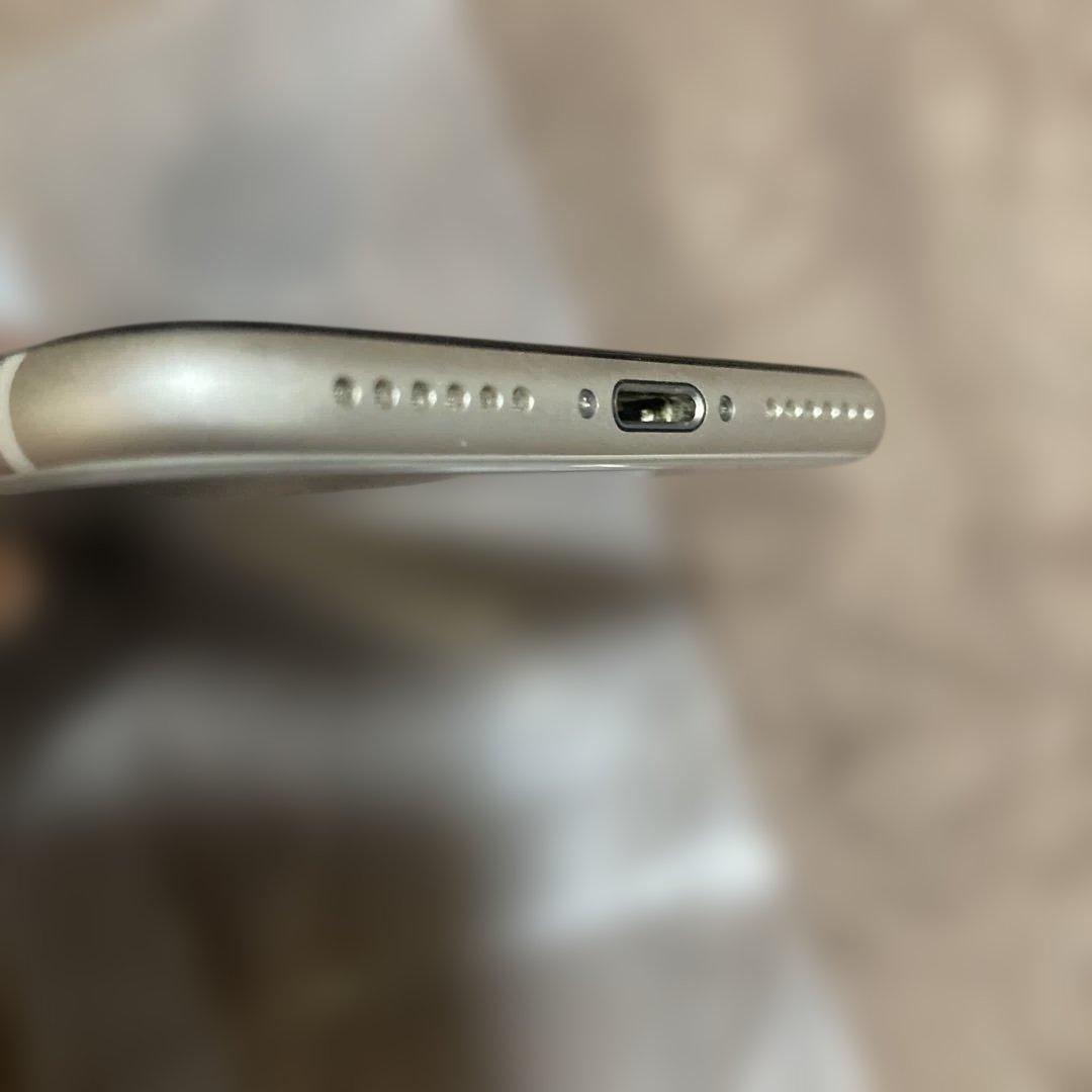 iPhone SE 128GB第三世代SIMフリー正規品100%バッテリー美品