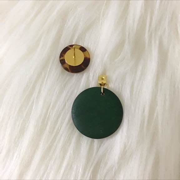ウッドビーズ カボション べっ甲ピアス 大ぶり ハンドメイド