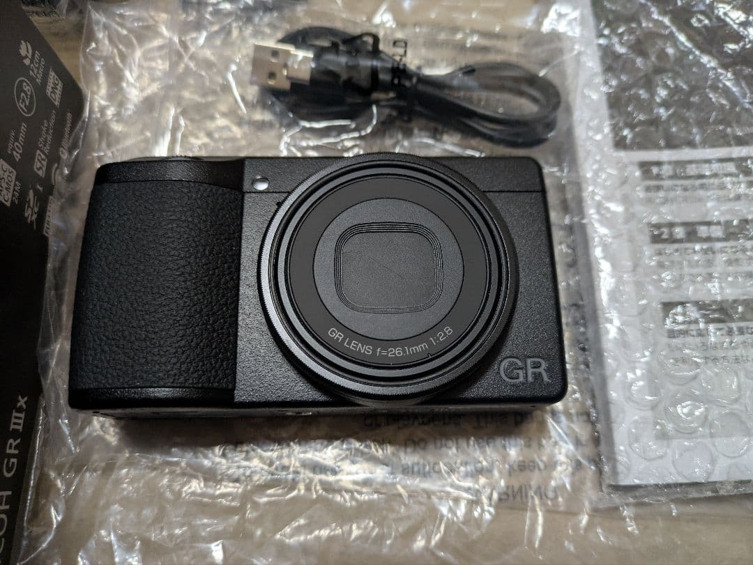 新品同様 RICOH GR IIIx コンパクトデジタルカメラ