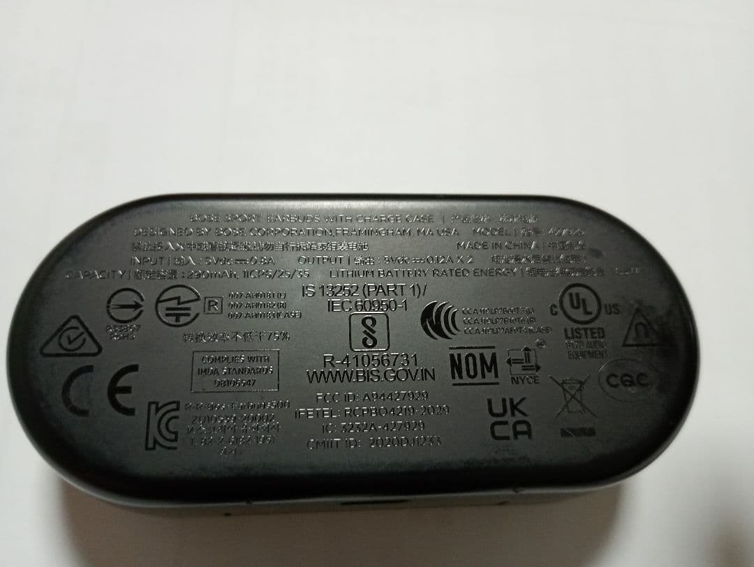 Bose sport Earbuds　Triple Black イヤフォン