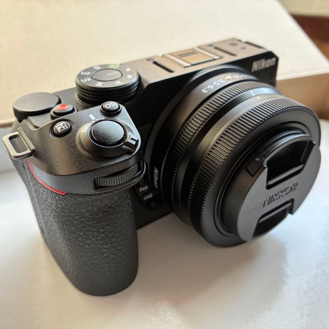 値下げ中！Nikon Z30 ミラーレスカメラ　ズールレンズキット