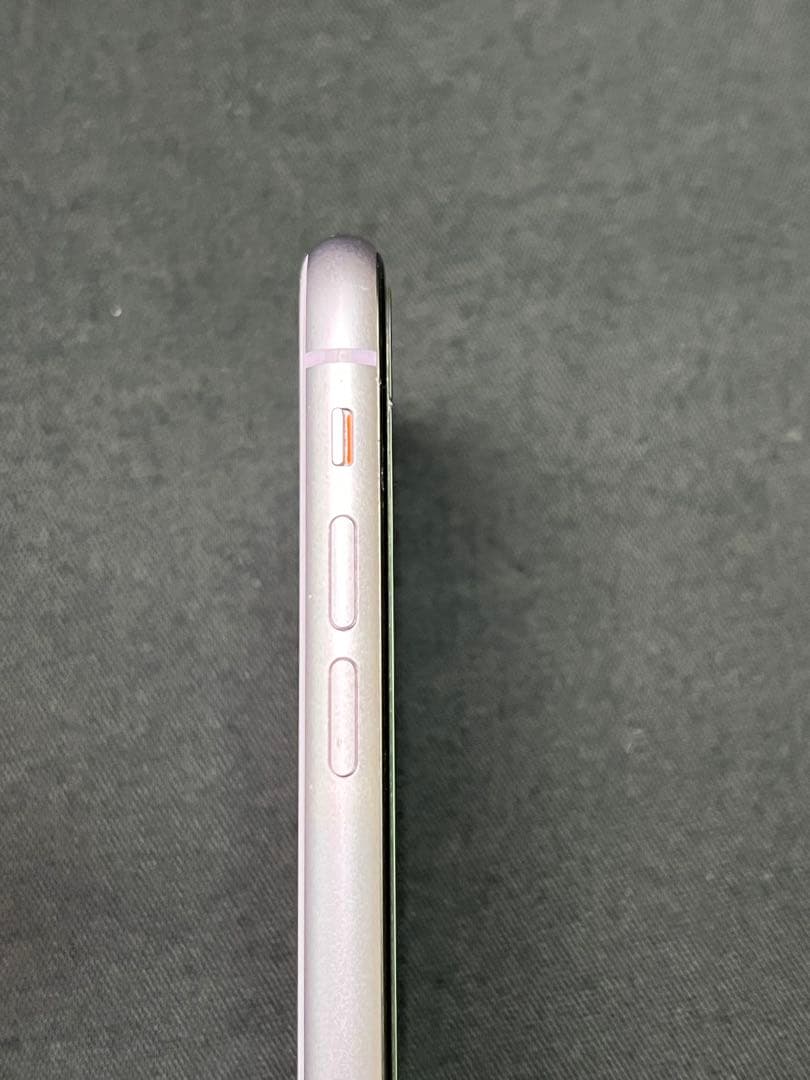 iPhone11 purple 本体　スマホ