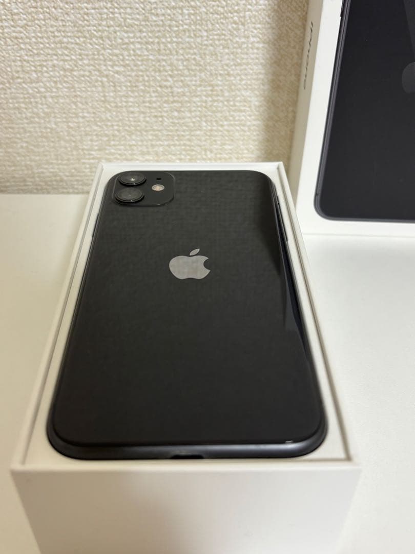 iPhone11 本体 ブラック 64GB SIMフリー 箱あり 充電器付き