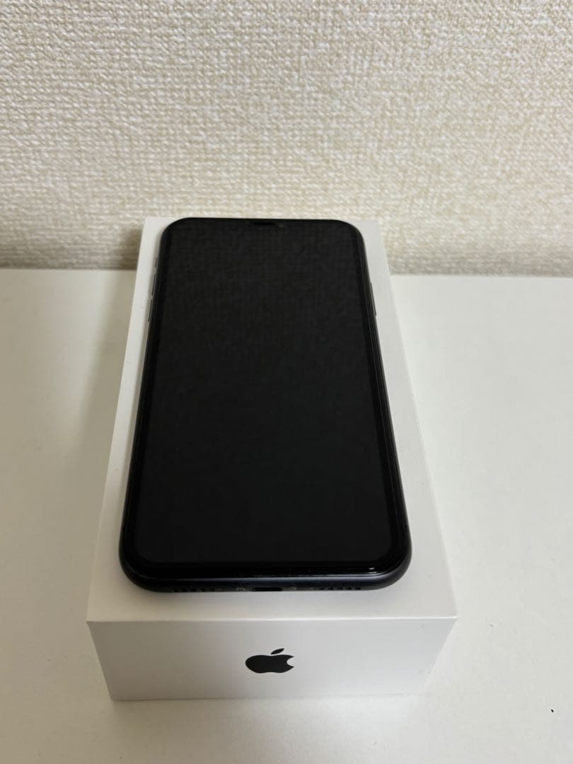 iPhone11 本体 ブラック 64GB SIMフリー 箱あり 充電器付き