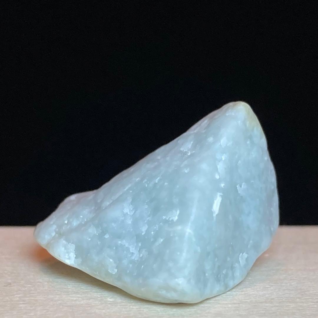 糸魚川翡翠　小滝　氷質 青翡翠　川石　翡翠輝石　原石　9.5ｇ