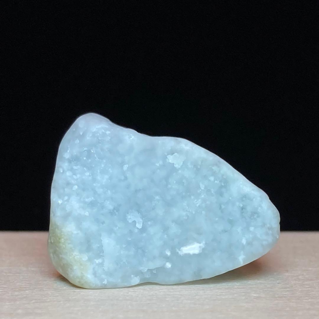 糸魚川翡翠　小滝　氷質 青翡翠　川石　翡翠輝石　原石　9.5ｇ