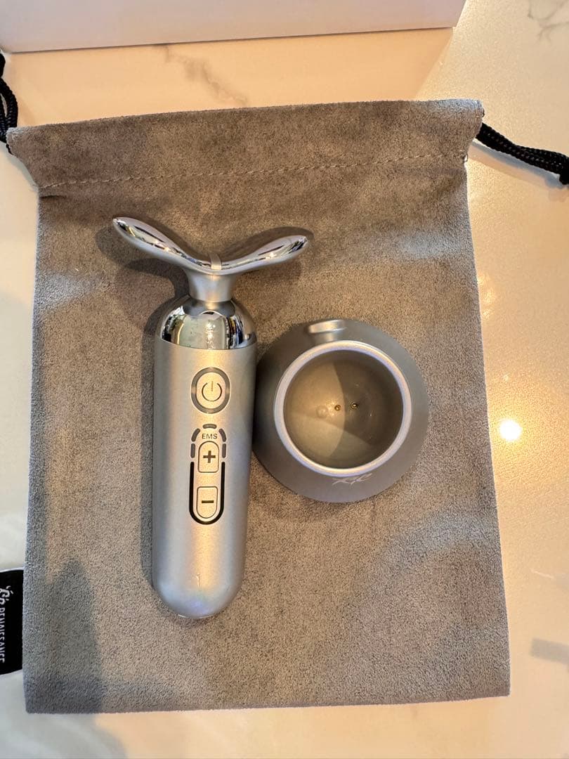 ディノス スタイリーフェィス EMS美顔器 シルバー