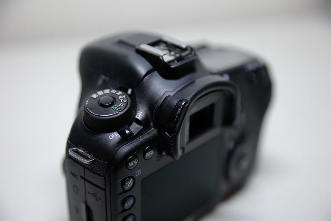 Canon EOS 7D MarkⅡ + 純正バッテリーグリップ