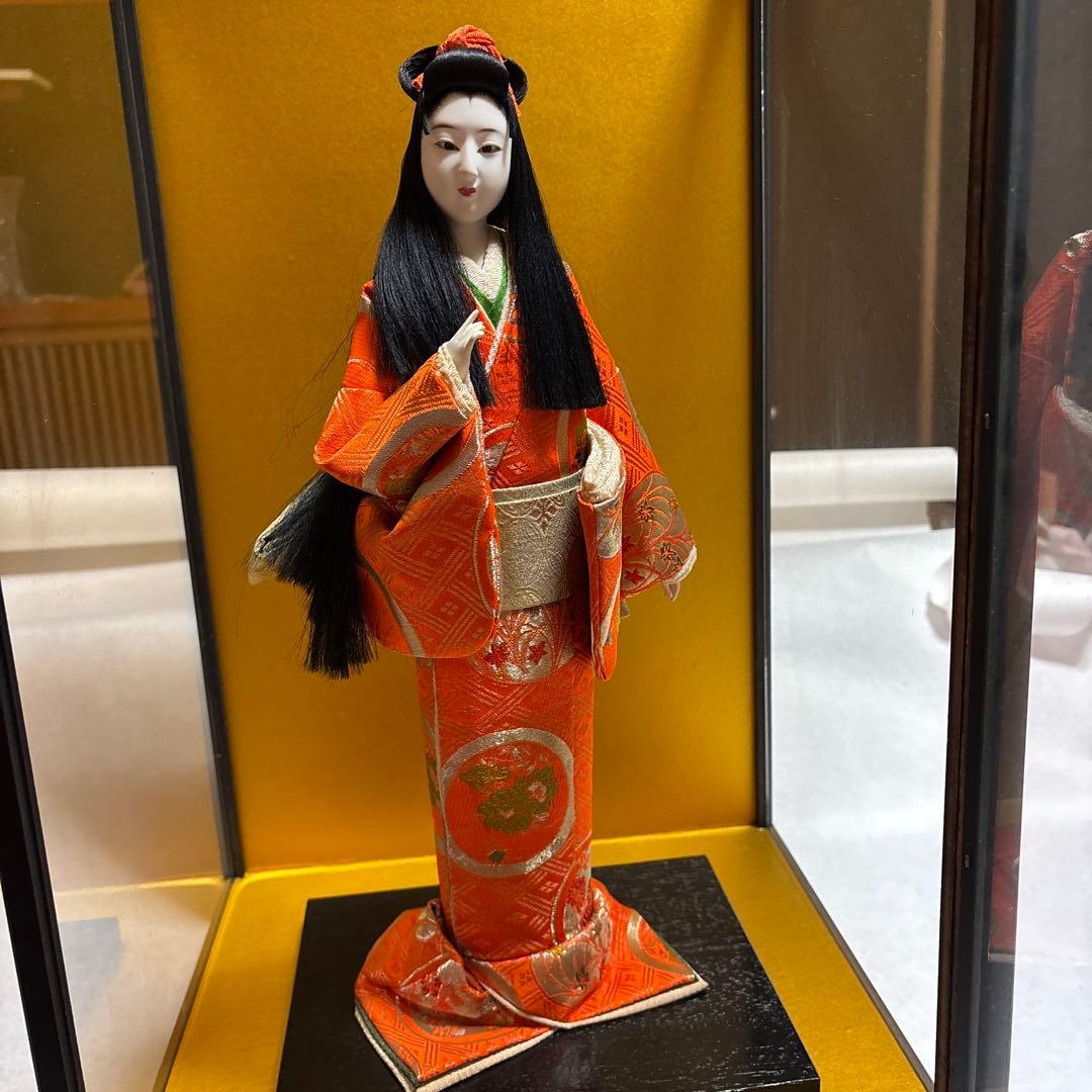 陶器製 日本人形 伝統的和服