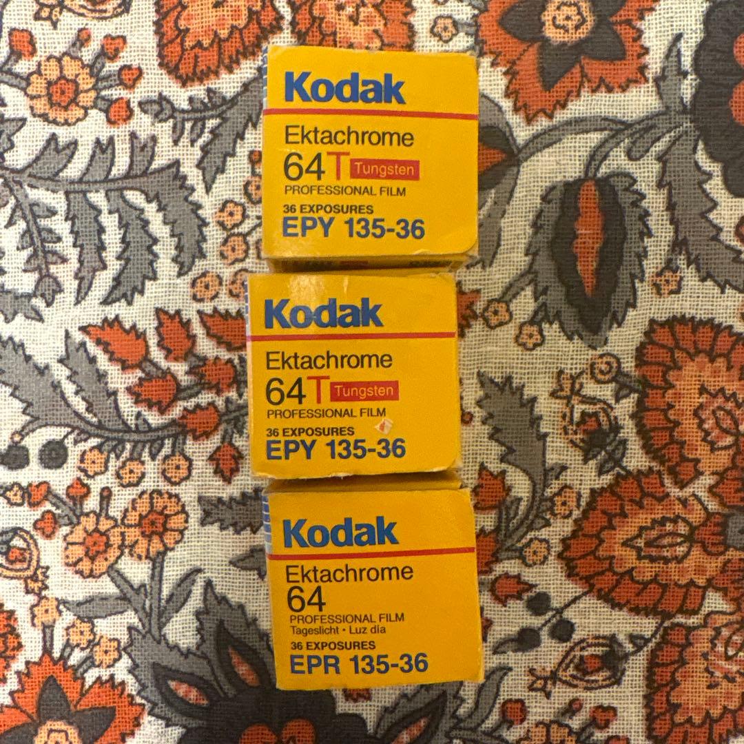 Kodak Ektachrome 64T/64 35mm 未開封 期限切れ