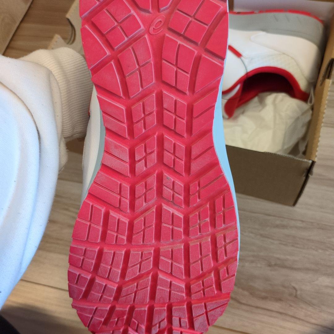 ASICS 安全靴 ホワイト/レッド　BOAシステム