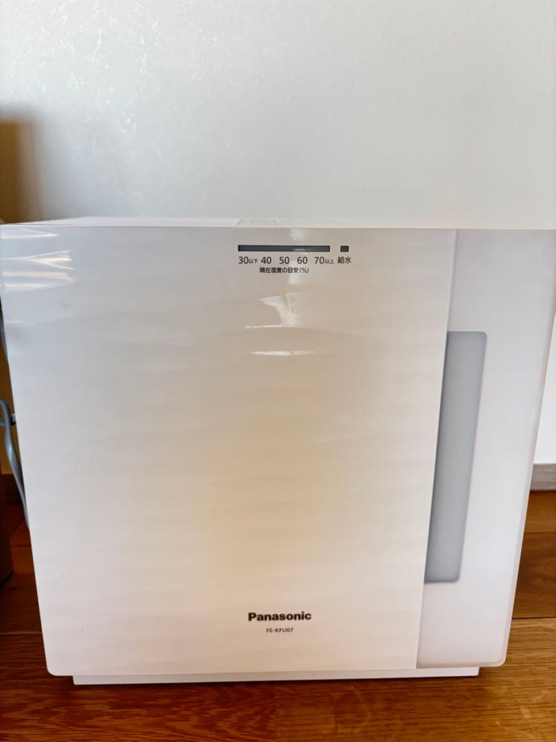 Panasonic 置き型加湿器 FE-KFU07-W