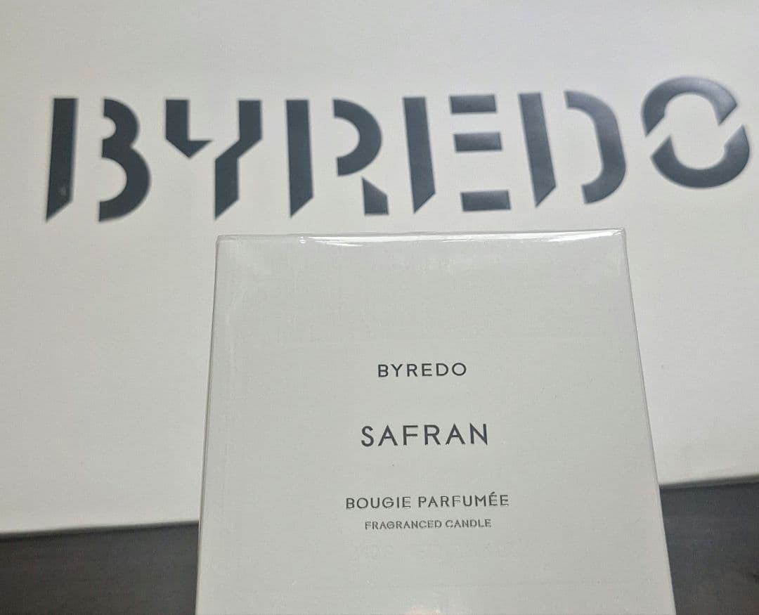 BYREDO SAFRAN フレグランスキャンドル 240g