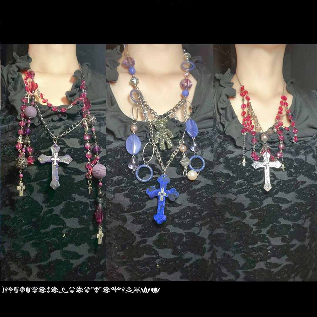 ネックレス・ペンダント Violet Teddy Cross Necklace