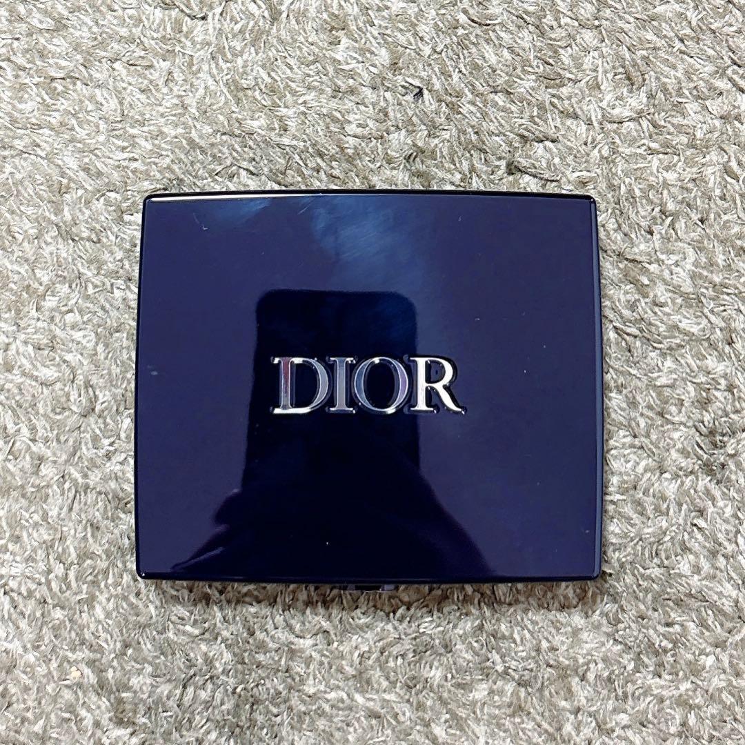新品・未使用　アイシャドウ　ディオール　Dior コスメ　ピンク　メイク　743