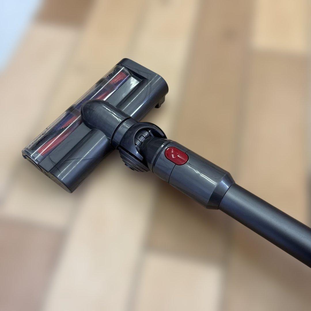 Dyson V7 コードレス掃除機 本体と付属品
