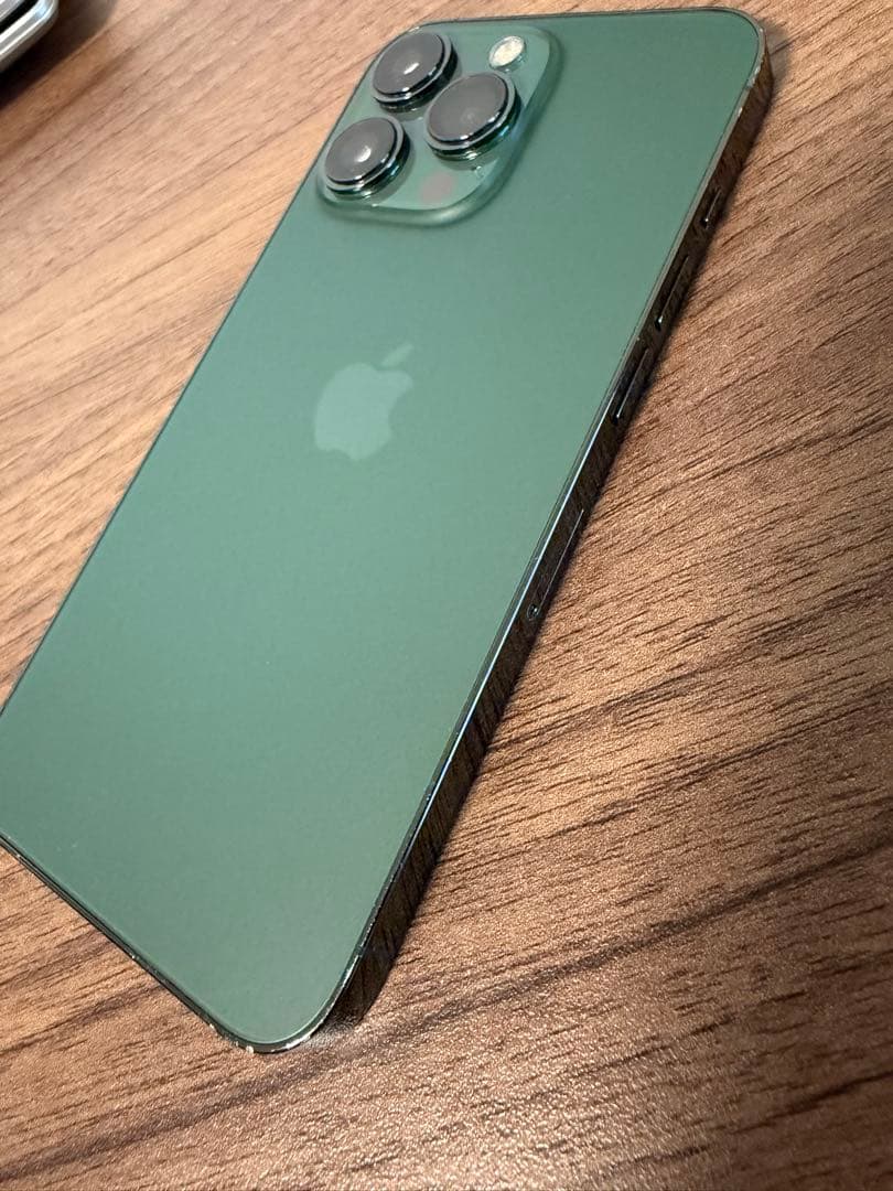 m*7様 Apple iPhone 13 Pro グリーン 本体