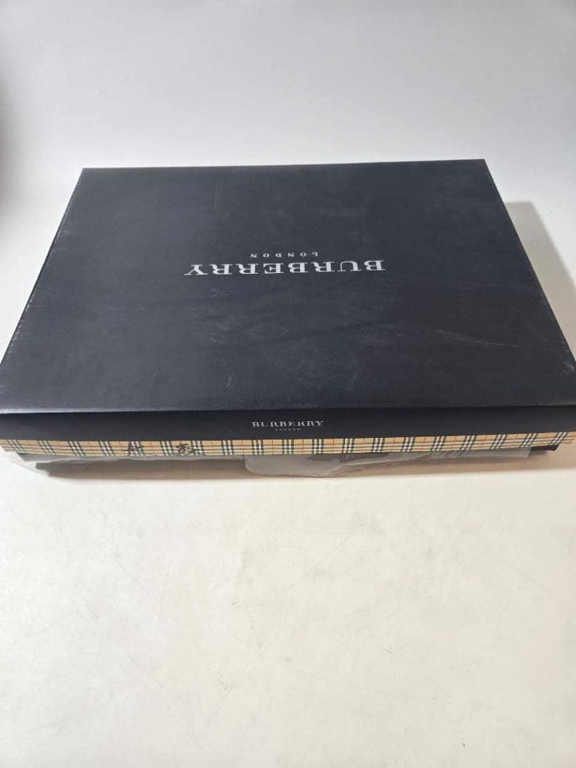 BURBERRY バーバリー　タオルギフト　バスタオル1枚　フェイスタオル２枚