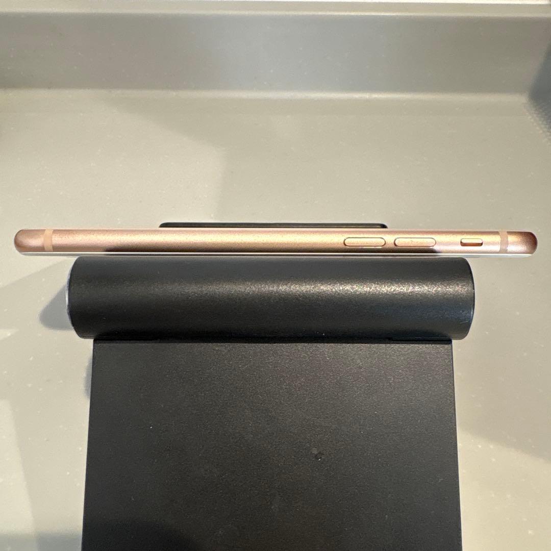 iPhone8 64GB ゴールド　本体のみ