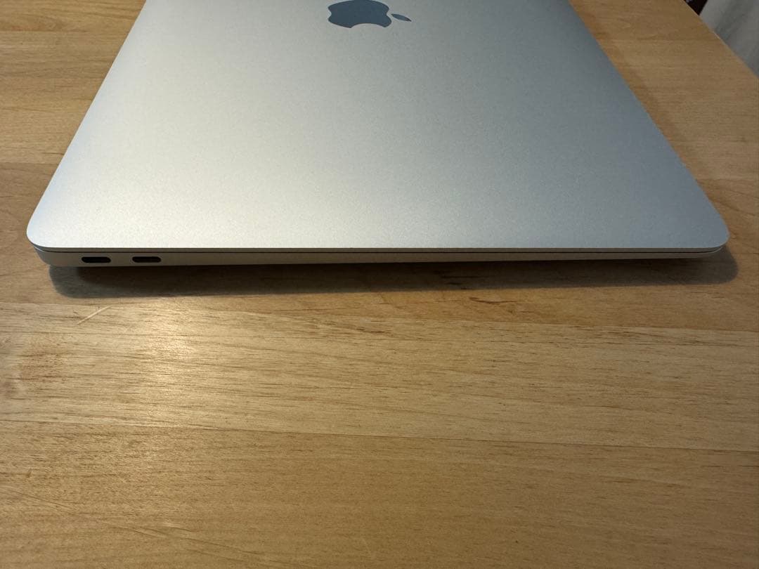 Apple MacBook Air 13インチ